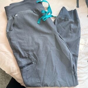 Graphite High Waisted Zamora Jogger Scrub Pants™